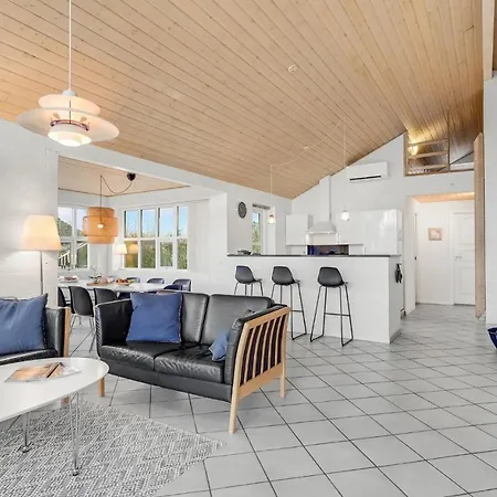 別荘 4 Bedroom Amazing In *