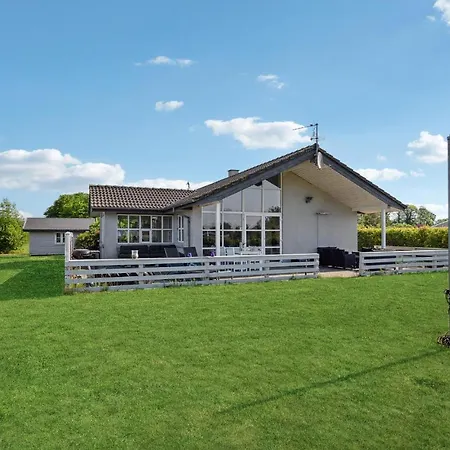 بيت للعطل 4 Bedroom Amazing In