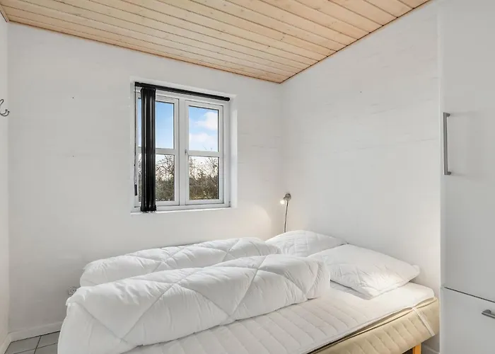 4 Bedroom Amazing In * Nordenbro Vesteregn