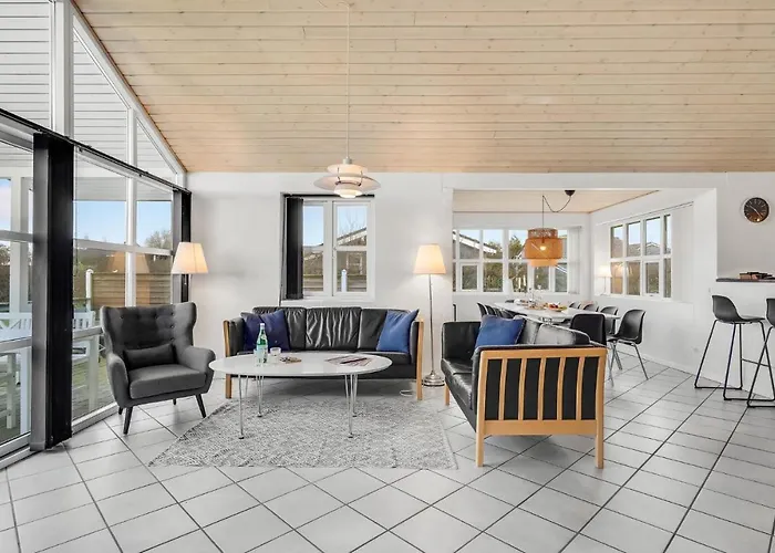 4 Bedroom Amazing In 別荘 Nordenbro Vesteregn